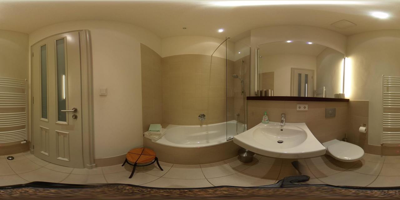 Ferienwohnung Leipzig Flossplatz Экстерьер фото